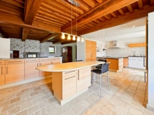 House for sale 12 rooms near LA CLAYETTE (71) 346m² - 6 bedrooms - outbuildings - swimming pool - land 14178 m²