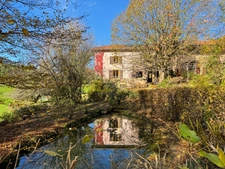 House for sale, 7 rooms, near CHAUFFAILLES (71), 216m² - 5 bedrooms - outbuildings - 1495m² plot