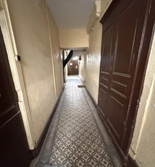 Immeuble à vendre LA CLAYETTE (71) - magasin loué- 2 appartements de 55m² loués - 1 dépôt de 55m² libre
