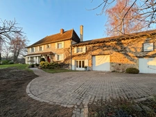 Maison à vendre 11 pièces proche de LA CLAYETTE (71) 346m² - 6 chambres - dépendances - piscine - terrain 14178 m²
