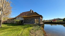 Maison à vendre 11 pièces proche de LA CLAYETTE (71) 346m² - 6 chambres - dépendances - piscine - terrain 14178 m²