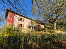 House for sale, 7 rooms, near CHAUFFAILLES (71), 216m² - 5 bedrooms - outbuildings - 1495m² plot
