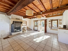 House for sale, 7 rooms, near CHAUFFAILLES (71), 216m² - 5 bedrooms - outbuildings - 1495m² plot