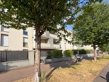 STUDIO A LOUER A VANDOEUVE LES NANCY - BELLES PRESTATIONS