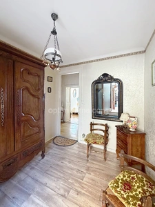 Maison de caractère de 219 m2 avec cour, garage et 2 appartements loués à BLAMONT