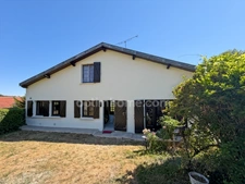 CHAMPIGNEULLES – Maison de caractère avec jardin, au calme et proche de toutes les commodités