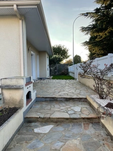 Vente en viager maison semi plain-pied  de 3 chambres avec jardin et garage