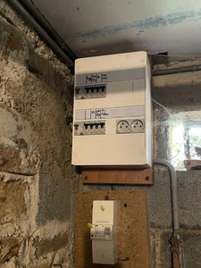 Maison individuelle de plain-pied sur sous sol avec jardin de 1680m2.