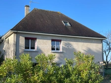 Maison individuelle de plain-pied sur sous sol avec jardin de 1680m2.