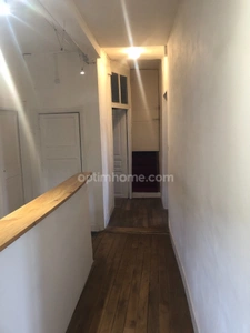 Maison de bourg de 113 m2  avec garage et jardinet et local commercial 