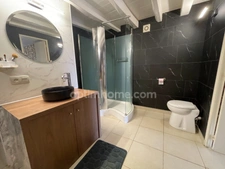 Maison en pierre avec grange sol quartz  de 290 m2 sur terrain de 3290 m2. 