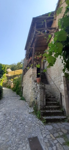 Maison à vendre 5 pièces SAINT CIRQ LAPOPIE (46)
