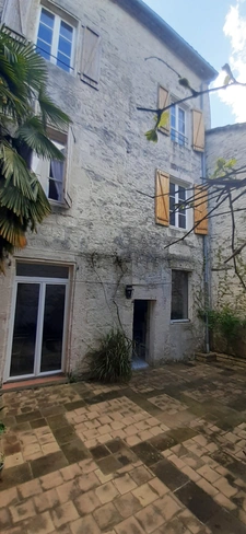 Maison à vendre 10 pièces MONTPEZAT DE QUERCY (82)
