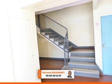 Studio en RDC avec parking BRUYERES LE CHATEL (91)