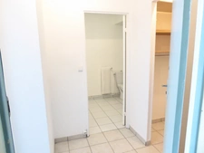 Studio en RDC avec parking BRUYERES LE CHATEL (91)