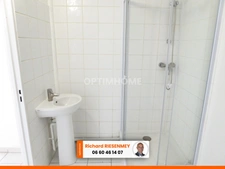Studio en RDC avec parking BRUYERES LE CHATEL (91)