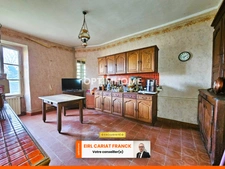 MAISON EN PIERRE DE 150 M², L’ENSEMBLE SUR 1314 M² DE TERRAIN CLOS :