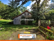 SCIERIE ET MAISON SUR 106 M², L’ENSEMBLE SUR 25000 M² DE TERRAIN AVEC GRANGES ET ANNEXES >