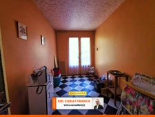 MAISON DE 200 M² AVEC DÉPENDANCES, L’ENSEMBLE SUR 1630 M² DE TERRAIN CLOS :