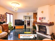 MAISON DE 156 M² AVEC UN APPARTEMENT, L’ENSEMBLE SUR 762 M² DE TERRAIN CLOS :