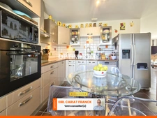MAISON DE PLAIN-PIED DE 152 M² AVEC DÉPENDANCES, L’ENSEMBLE SUR 4811 M² DE TERRAIN CLOS