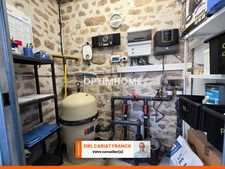 MAISON EN PIERRE DE 110 M² AVEC DÉPENDANCES, L’ENSEMBLE SUR 1264 M² DE TERRAIN CLOS