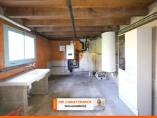 MAISON EN PIERRE DE 116 M2 SUR ÉTAGE, L’ENSEMBLE SUR 1744 M² DE TERRAIN CLOS AVEC DES DÉPENDANCES :