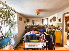 MAISON DOUBLE AVEC DES LOCATAIRES ET DES DÉPENDANCES, L’ENSEMBLE SUR 3249 M² DE TERRAIN CLOS :