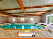 VILLA DE 187 M² AVEC DEPENDANCES, L’ENSEMBLE SUR 3906 M² DE TERRAIN CLOS