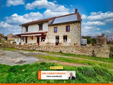 VILLA DE 187 M² AVEC DEPENDANCES, L’ENSEMBLE SUR 3906 M² DE TERRAIN CLOS