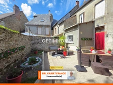 MAISON EN PIERRE DE 109 M², L’ENSEMBLE SUR 167 M² DE TERRAIN CLOS