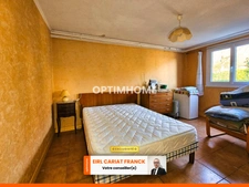 MAISON SEMI PLAIN-PIED SUR 170 M², L’ENSEMBLE SUR 704 M² DE TERRAIN CLOS