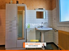MAISON SEMI PLAIN-PIED SUR 170 M², L’ENSEMBLE SUR 704 M² DE TERRAIN CLOS