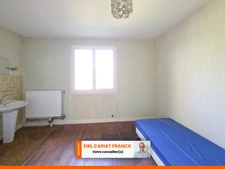 MAISON EN PIERRE DE 116 M2 SUR ÉTAGE, L’ENSEMBLE SUR 1744 M² DE TERRAIN CLOS AVEC DES DÉPENDANCES :