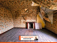 IMMEUBLE AVEC CHAMBRE SUR 206 M² ET UN LOCAL COMMERCIAL DE 97 M², L’ENSEMBLE SUR 353 M² DE TERRAIN :