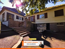 MAISON DE 200 M² AVEC DÉPENDANCES, L’ENSEMBLE SUR 1630 M² DE TERRAIN CLOS :