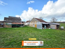 MAISON EN PIERRE DE 121 M2 SUR ÉTAGE, L’ENSEMBLE SUR 2753 M² DE TERRAIN CLOS AVEC DES DÉPENDANCES :