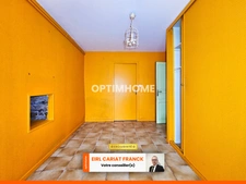 VILLA DE 187 M² AVEC DEPENDANCES, L’ENSEMBLE SUR 3906 M² DE TERRAIN CLOS
