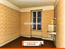 IMMEUBLE AVEC CHAMBRE SUR 206 M² ET UN LOCAL COMMERCIAL DE 97 M², L’ENSEMBLE SUR 353 M² DE TERRAIN :