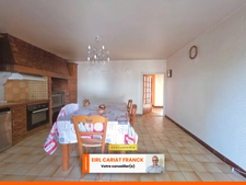 MAISON EN PIERRE DE 121 M2 SUR ÉTAGE, L’ENSEMBLE SUR 2753 M² DE TERRAIN CLOS AVEC DES DÉPENDANCES :