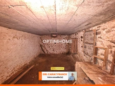 SCIERIE ET MAISON SUR 106 M², L’ENSEMBLE SUR 25000 M² DE TERRAIN AVEC GRANGES ET ANNEXES >