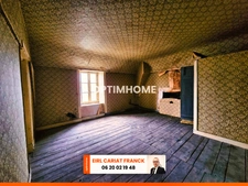 IMMEUBLE AVEC CHAMBRE SUR 206 M² ET UN LOCAL COMMERCIAL DE 97 M², L’ENSEMBLE SUR 353 M² DE TERRAIN :