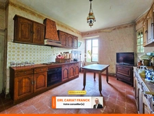 MAISON EN PIERRE DE 150 M², L’ENSEMBLE SUR 1314 M² DE TERRAIN CLOS :