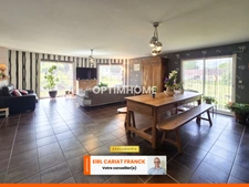 MAISON DE PLAIN-PIED DE 152 M² AVEC DÉPENDANCES, L’ENSEMBLE SUR 4811 M² DE TERRAIN CLOS