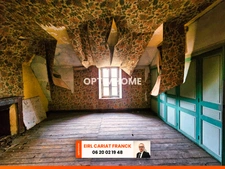 IMMEUBLE AVEC CHAMBRE SUR 206 M² ET UN LOCAL COMMERCIAL DE 97 M², L’ENSEMBLE SUR 353 M² DE TERRAIN :