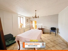 MAISON EN PIERRE DE 121 M2 SUR ÉTAGE, L’ENSEMBLE SUR 2753 M² DE TERRAIN CLOS AVEC DES DÉPENDANCES :