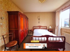 MAISON DE 200 M² AVEC DÉPENDANCES, L’ENSEMBLE SUR 1630 M² DE TERRAIN CLOS :