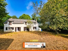 MAISON AVEC ÉTAGE DE 115 M², L’ENSEMBLE SUR 1017 M² DE TERRAIN CLOS ET DEPENDANCE DE 100 M².