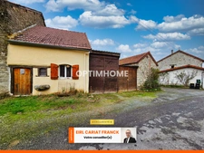 VILLA DE 187 M² AVEC DEPENDANCES, L’ENSEMBLE SUR 3906 M² DE TERRAIN CLOS