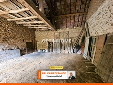 GRANGE DE 58 M² POUR FAIRE DU STOCKAGE, L’ENSEMBLE SUR 149 M² DE TERRAIN :